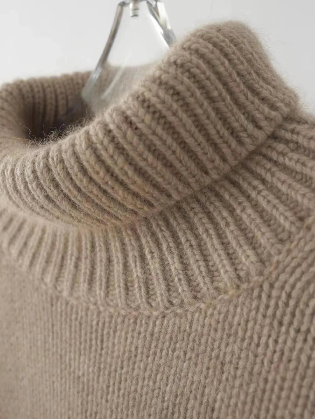 Elin™ | Lyxig Polotröja i Cashmere med Avslappnad Passform