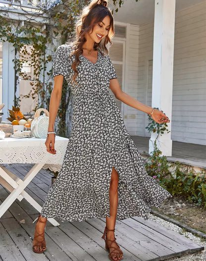 Tove™ | Känn sommaren med denna eleganta boho-klänning med blommönster