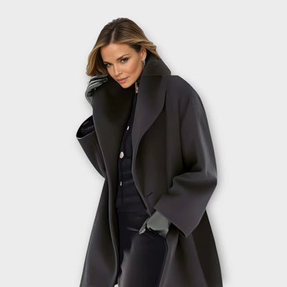 Astrid™ | Lyxig Vindavvisande Jacka med Elegant Siluet